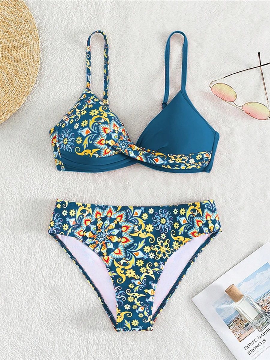 Maillots de bain 2 pièces en V