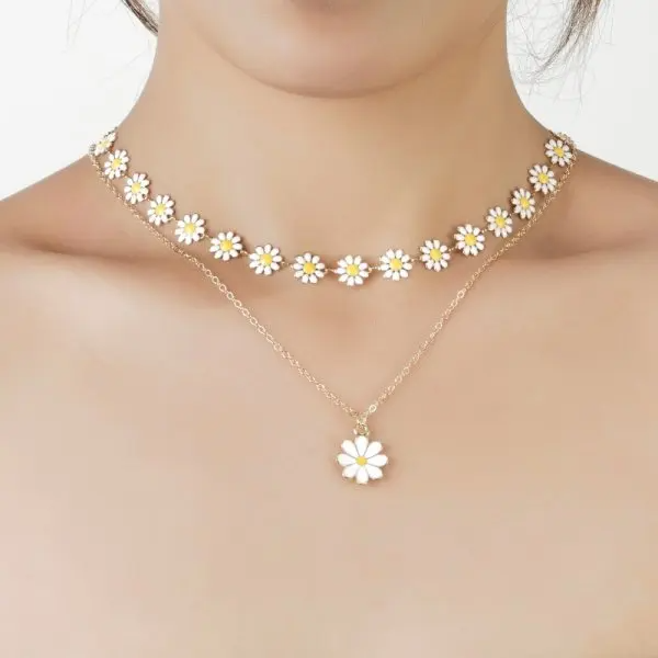 Collier à fleur marguerite