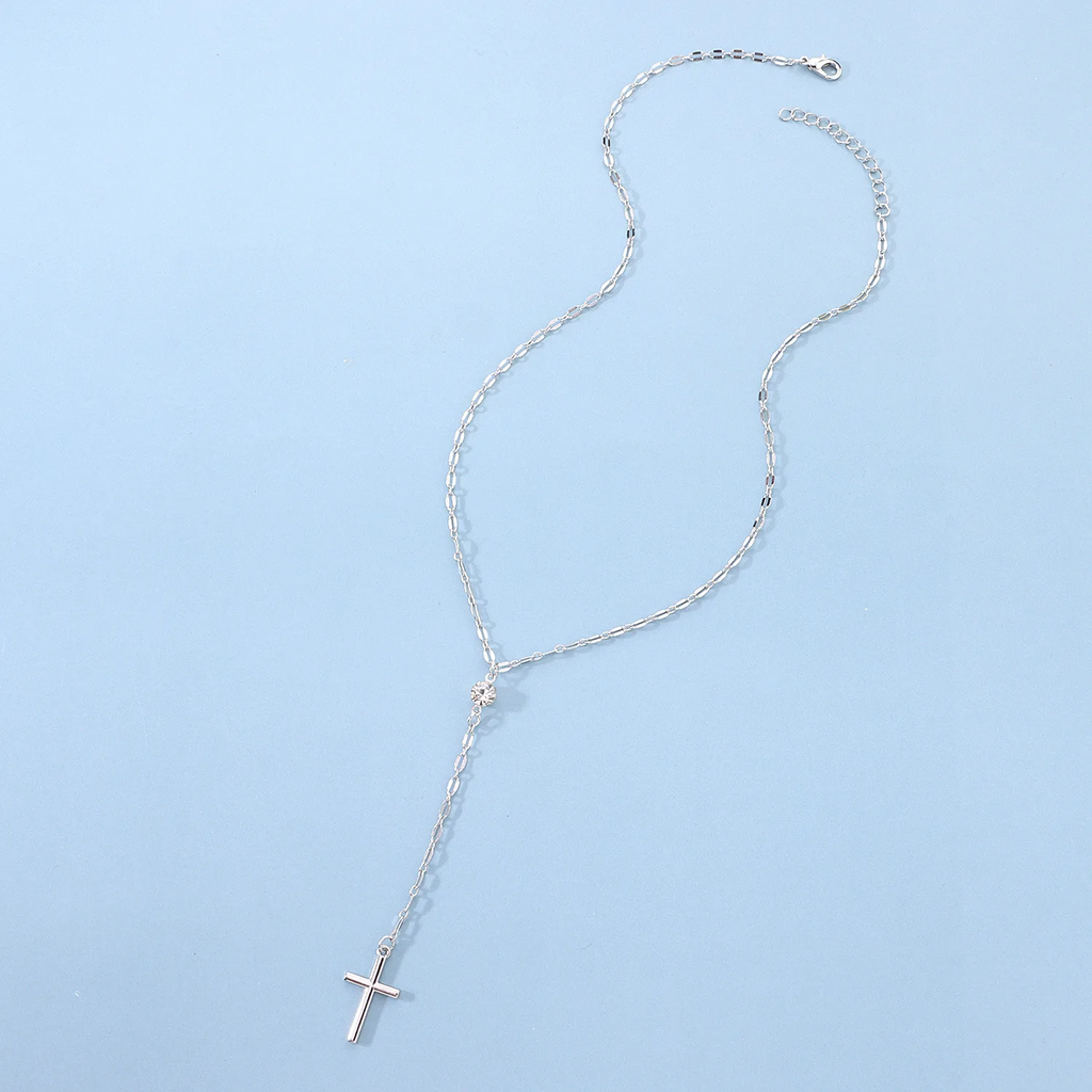 Collier à pendentif croix