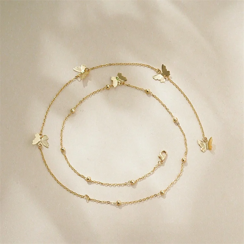 Collier long, dos nu