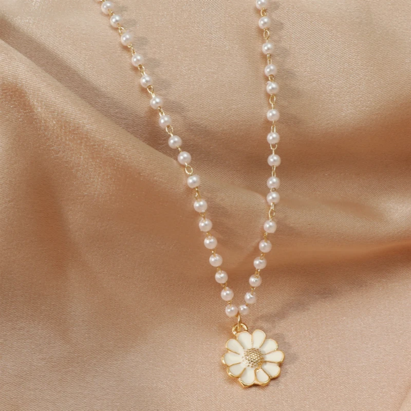 Collier à fleur marguerite