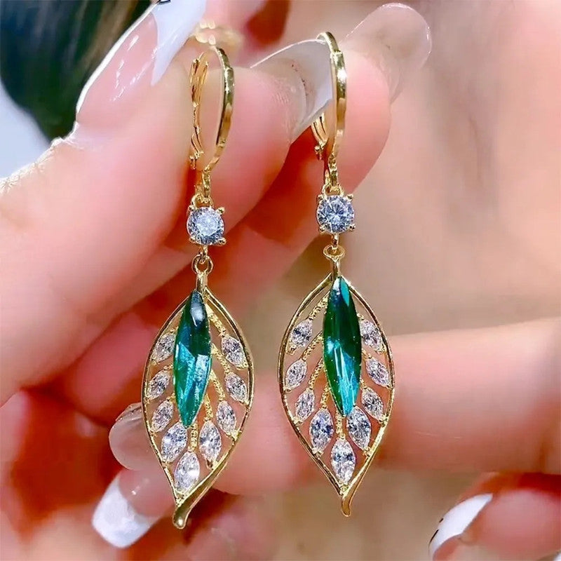 Boucles d'oreilles feuilles d'or en clip vert