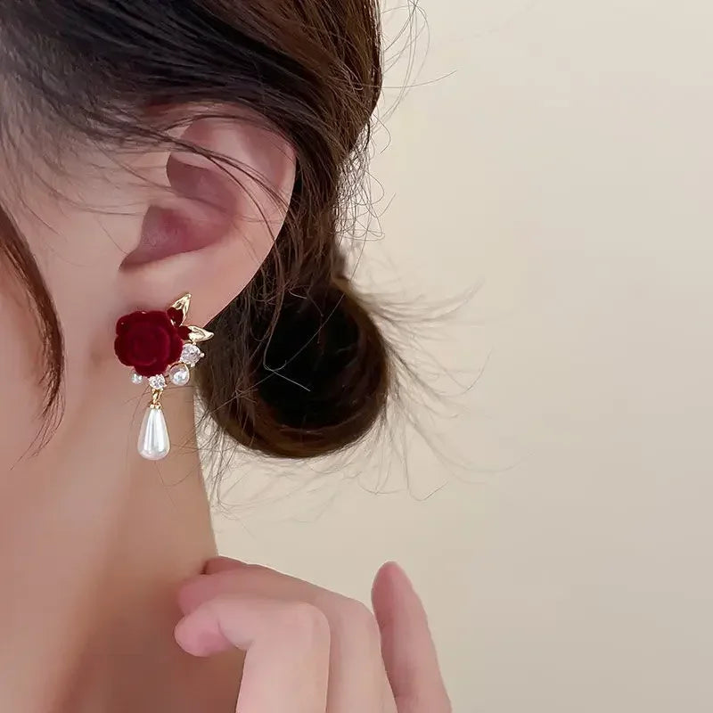 Boucles d'oreilles en velours rouge