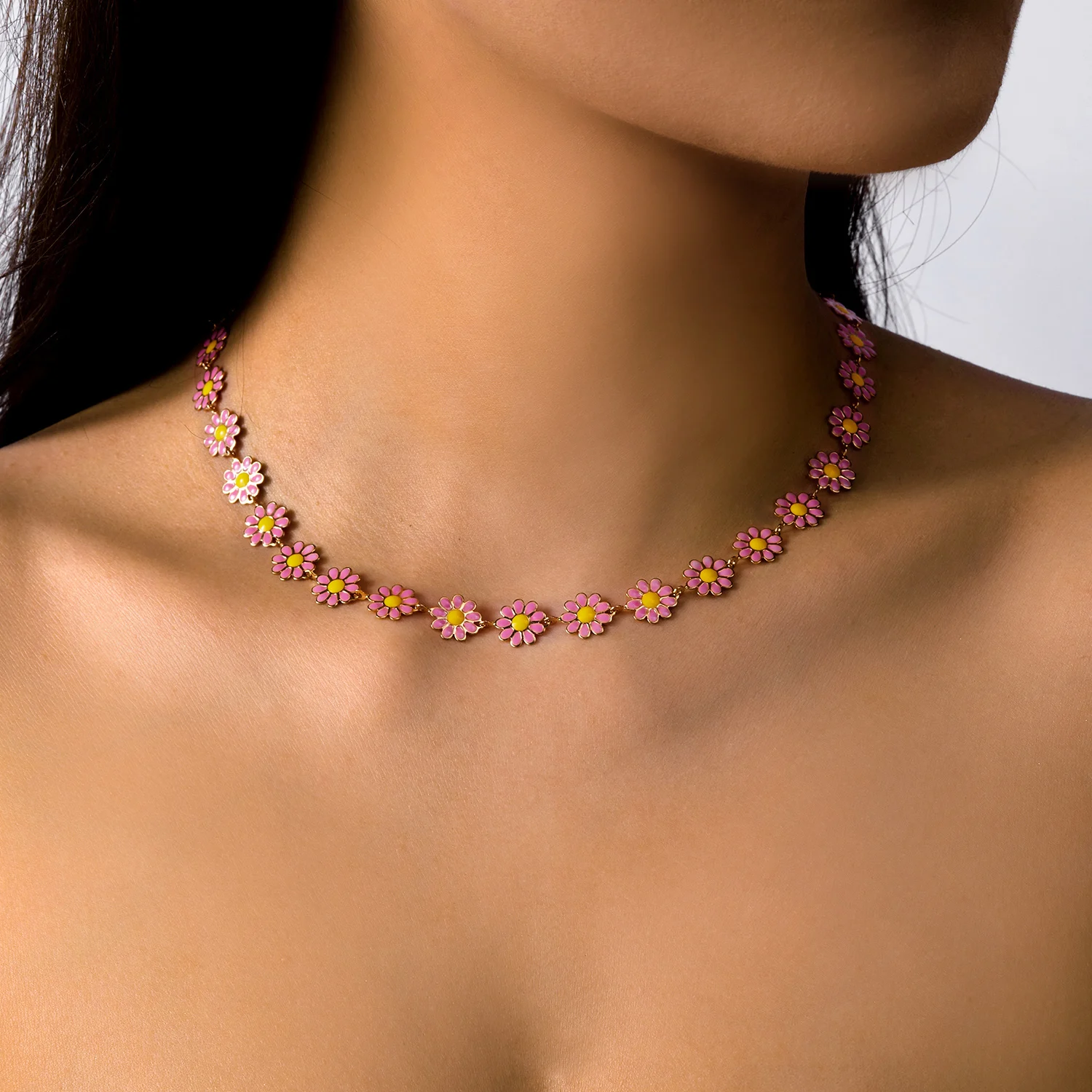 Collier ras du cou