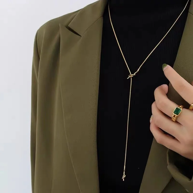Collier en perle de document