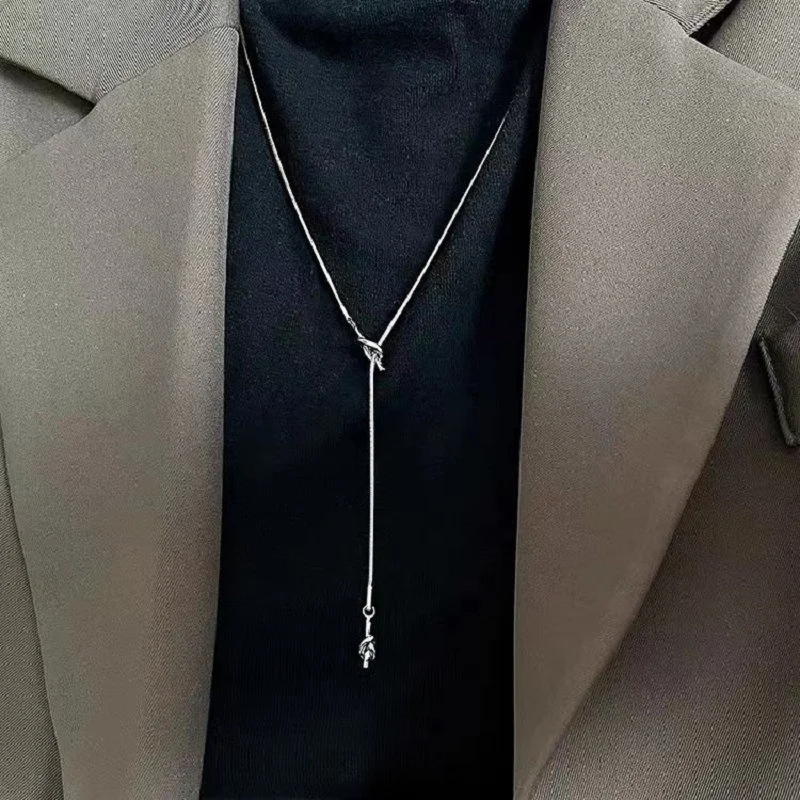 Collier en perle de document