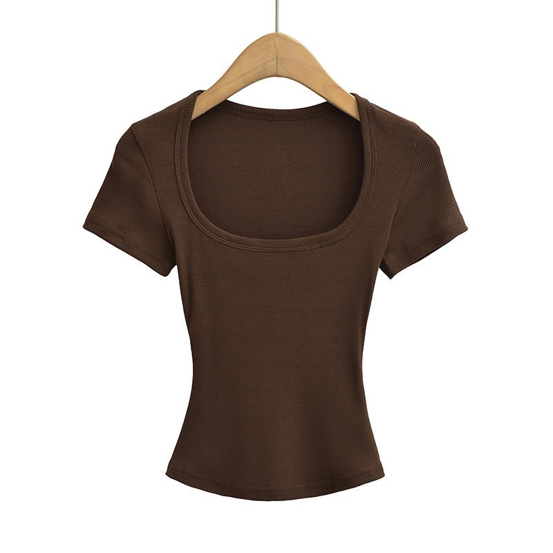 T-shirt à col carré A