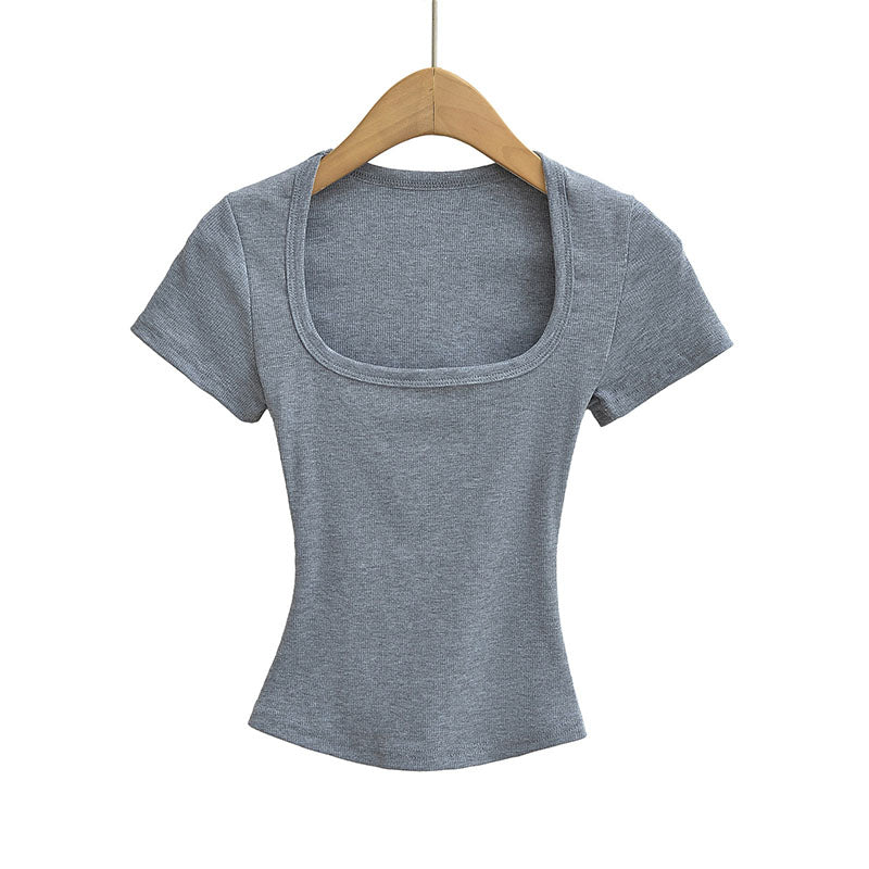T-shirt à col carré A