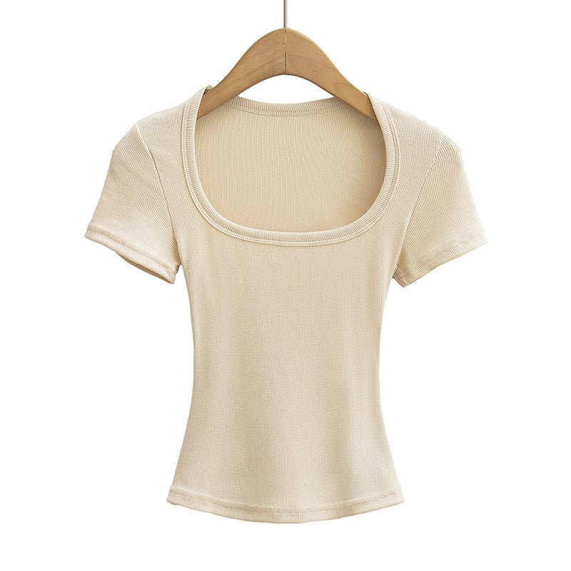 T-shirt à col carré A
