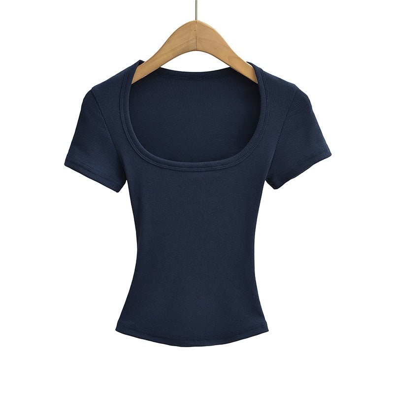 T-shirt à col carré A